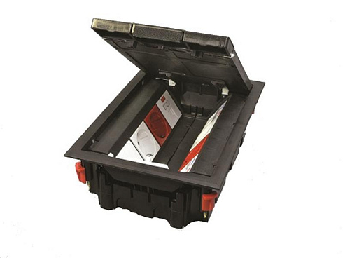 Напольный лючок на 8 постов (45х45 мм), пластиковый LUK/8 | LUK/8 | Ostec