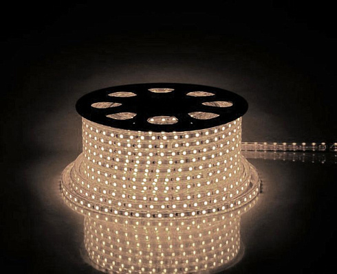 Лента светодиодная LS704/LED-RL 60SMD(2835)/м 4.4Вт/м 220V IP65, длина 100м, 2700К | 26244 | FERON