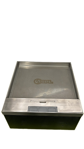 Напольный люк на 4 поста (45х45) горизонтально, с крышкой из нержавеющей стали в уровень пола, с коробкой, IP40 (IP41) | 300021 | SPL